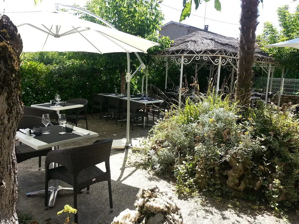 Restaurant Gite Le Delice Des Papilles Bruniquel 3*,  France