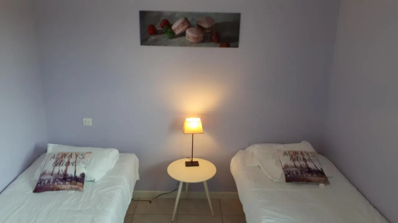 Restaurant Gite Le Delice Des Papilles Bruniquel 3*,  France